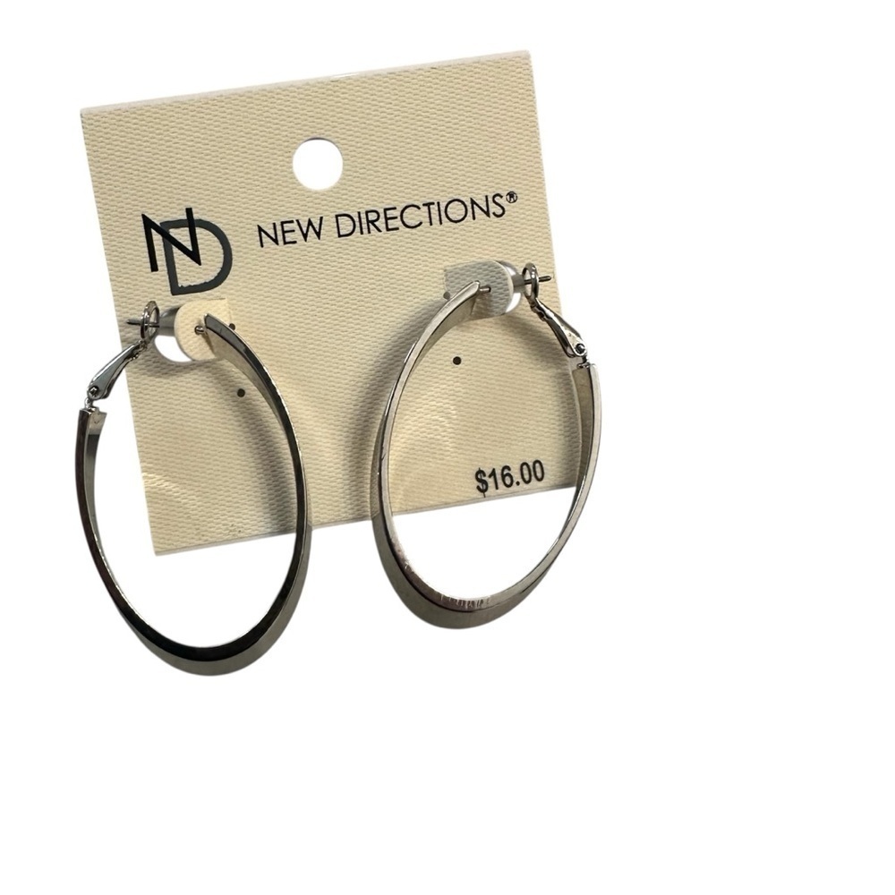 New Directions Women’s Silver Elongated Oval Hoop Earrings with Post/Hinge NWT